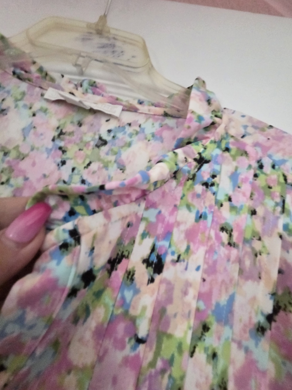 Floral Ruffled Pink Peasant Tunic - Relaxed 3/4 Sleeve - Picture 4 of 7